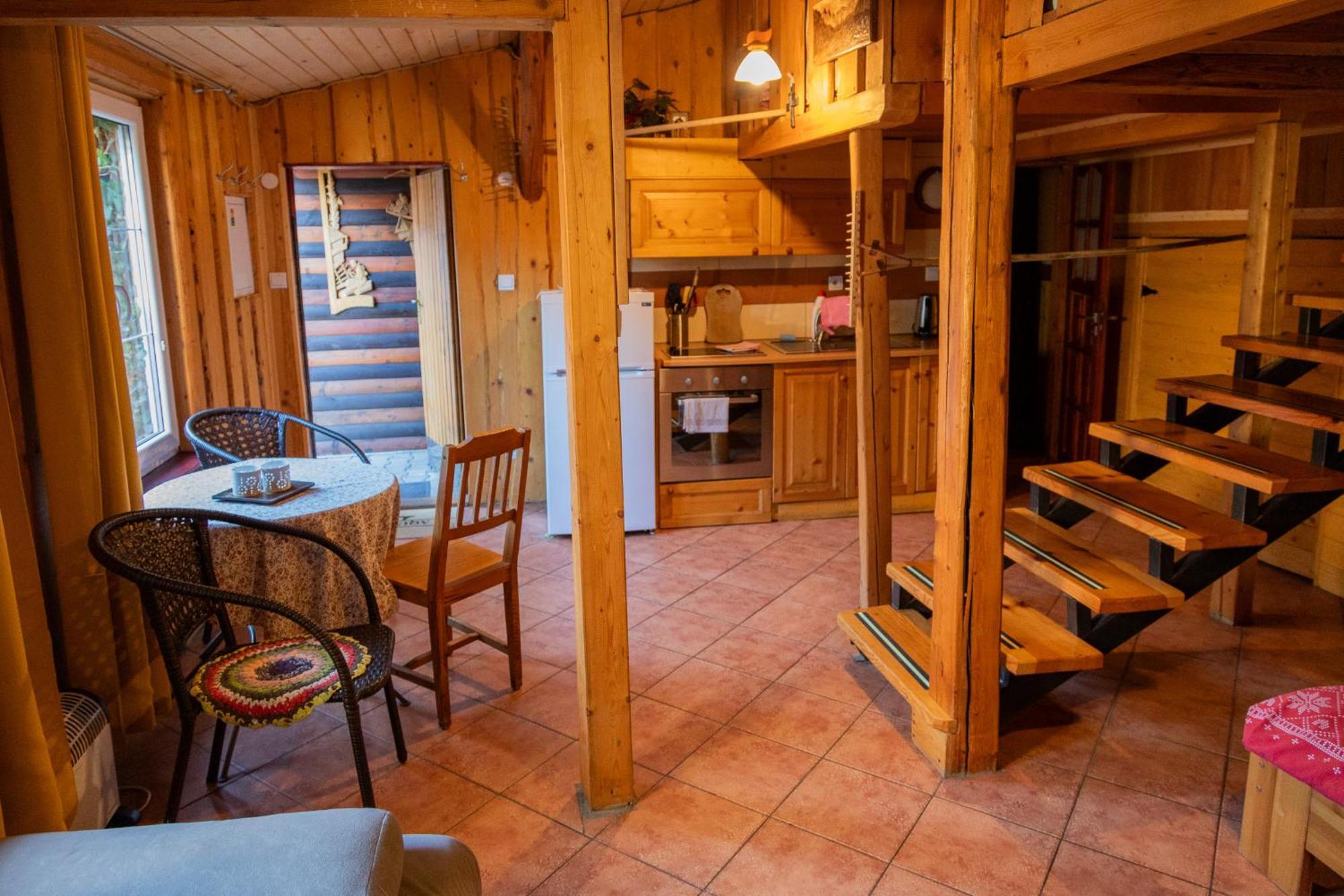 Apartamento Dovolenkovy Dom Ela Pets Friendly Poprad Exterior foto